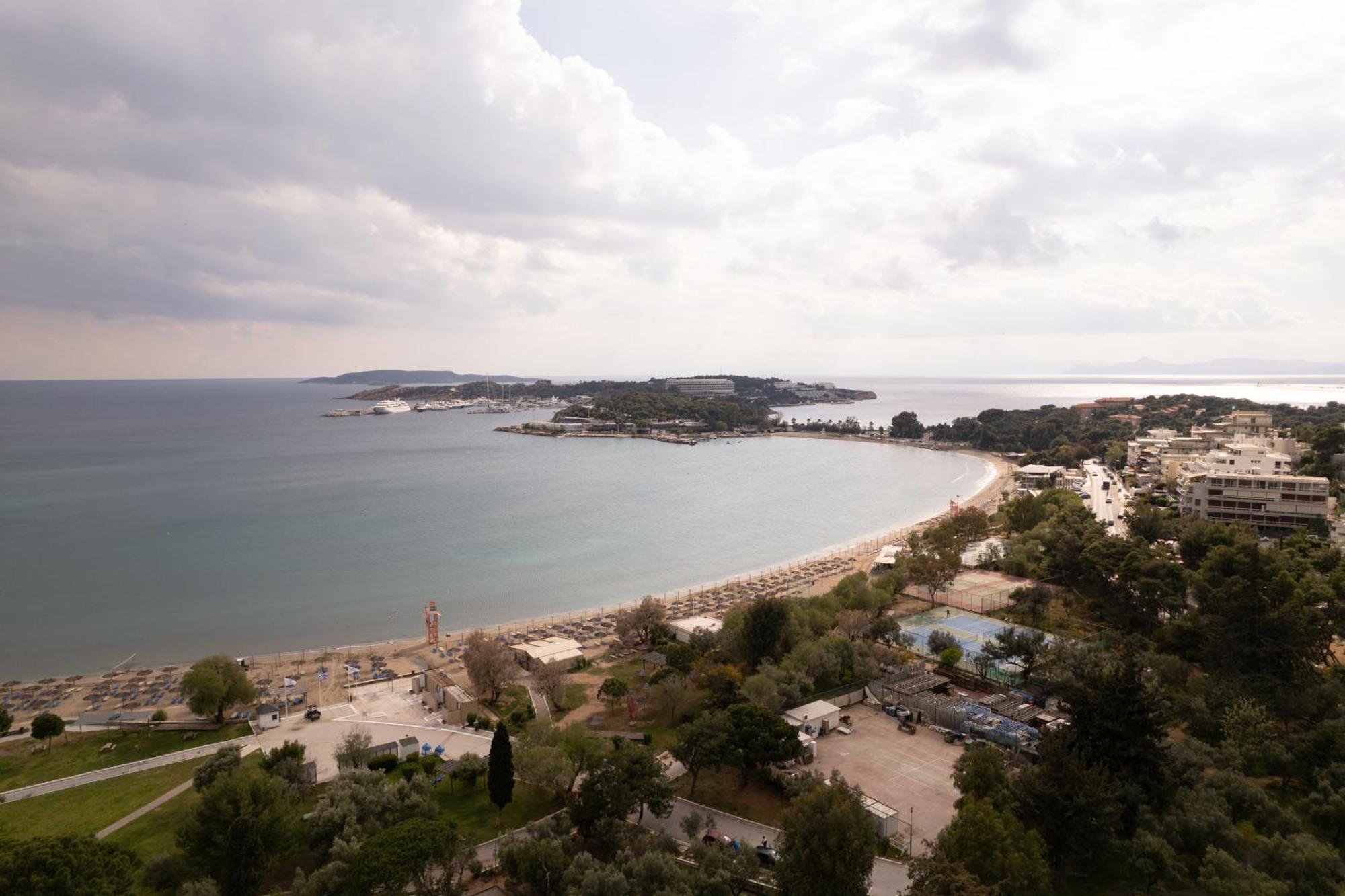 Tropicana Beachside In Vouliagmeni